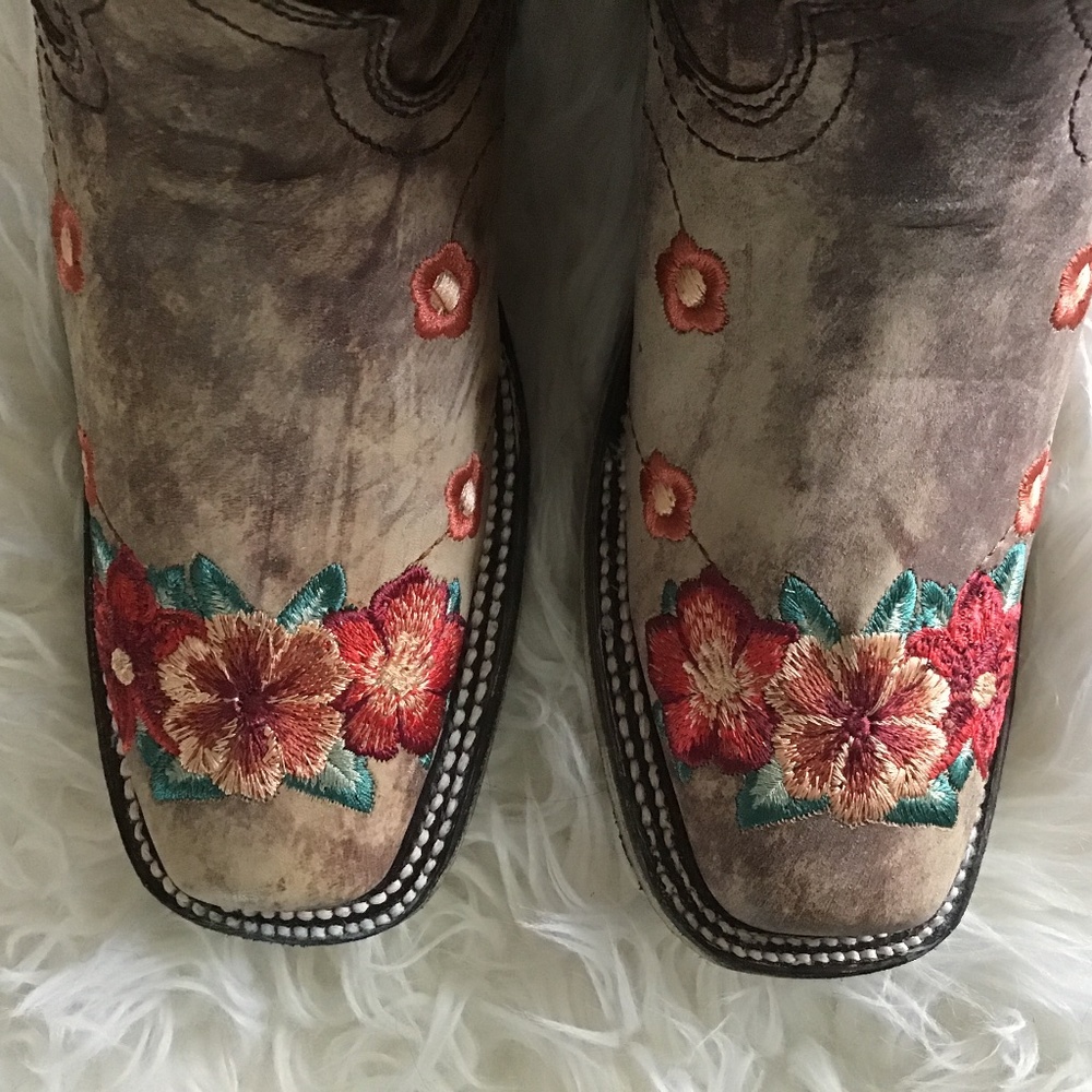 Corral Taupe Cactus Overlay and Flowered Embroidery Boots